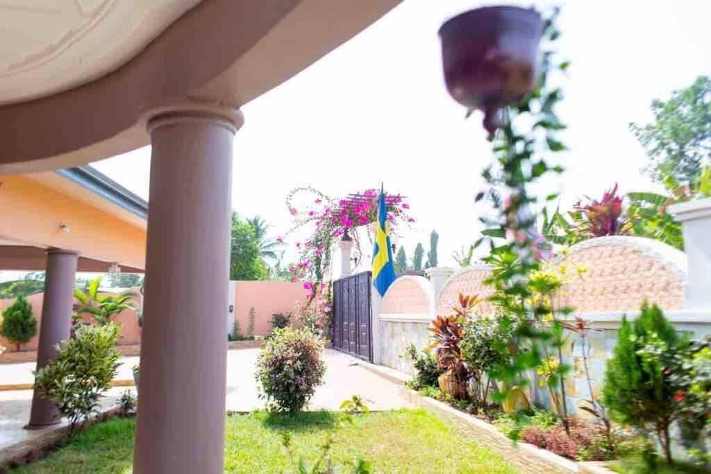 Nana Adu Guest House Koforidua Exterior photo