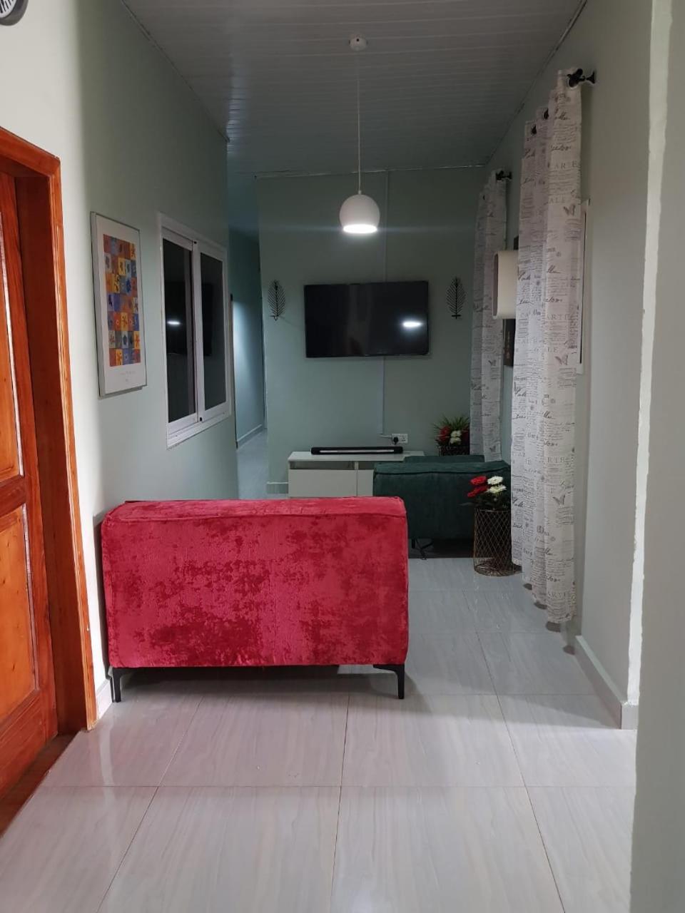 Nana Adu Guest House Koforidua Exterior photo