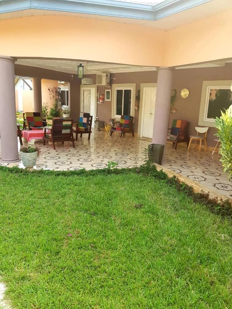Nana Adu Guest House Koforidua Exterior photo