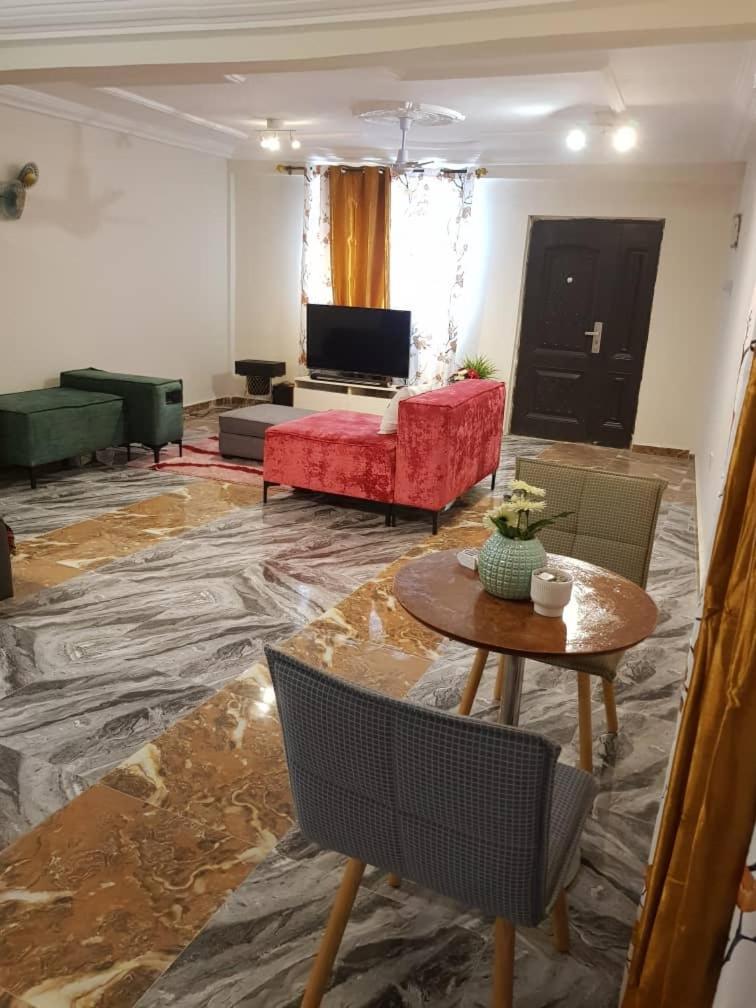 Nana Adu Guest House Koforidua Exterior photo