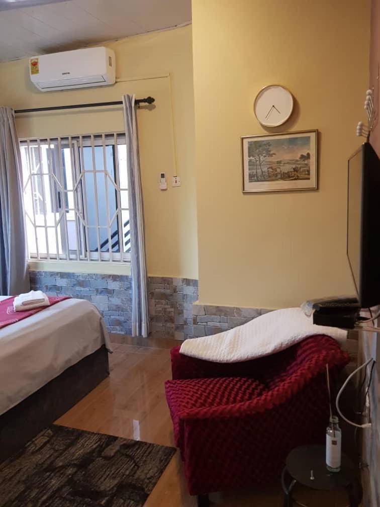 Nana Adu Guest House Koforidua Exterior photo